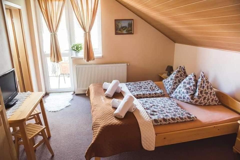 Pezion Limbovy Dvor Hotel Vrbov Eksteriør billede