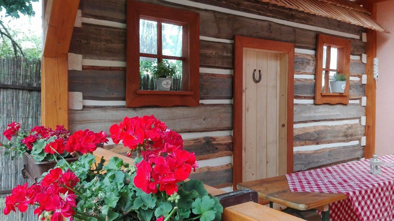 Pezion Limbovy Dvor Hotel Vrbov Eksteriør billede