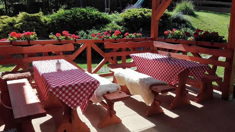 Pezion Limbovy Dvor Hotel Vrbov Eksteriør billede