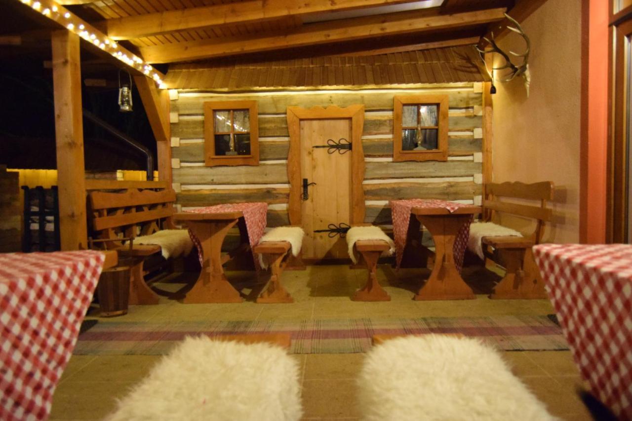 Pezion Limbovy Dvor Hotel Vrbov Eksteriør billede